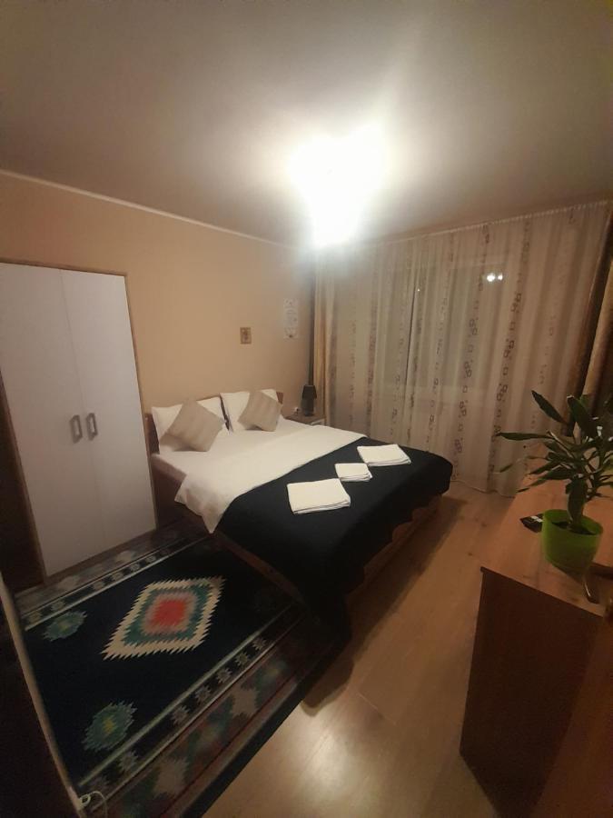 15 Minutes Apartment Bucureşti Ngoại thất bức ảnh