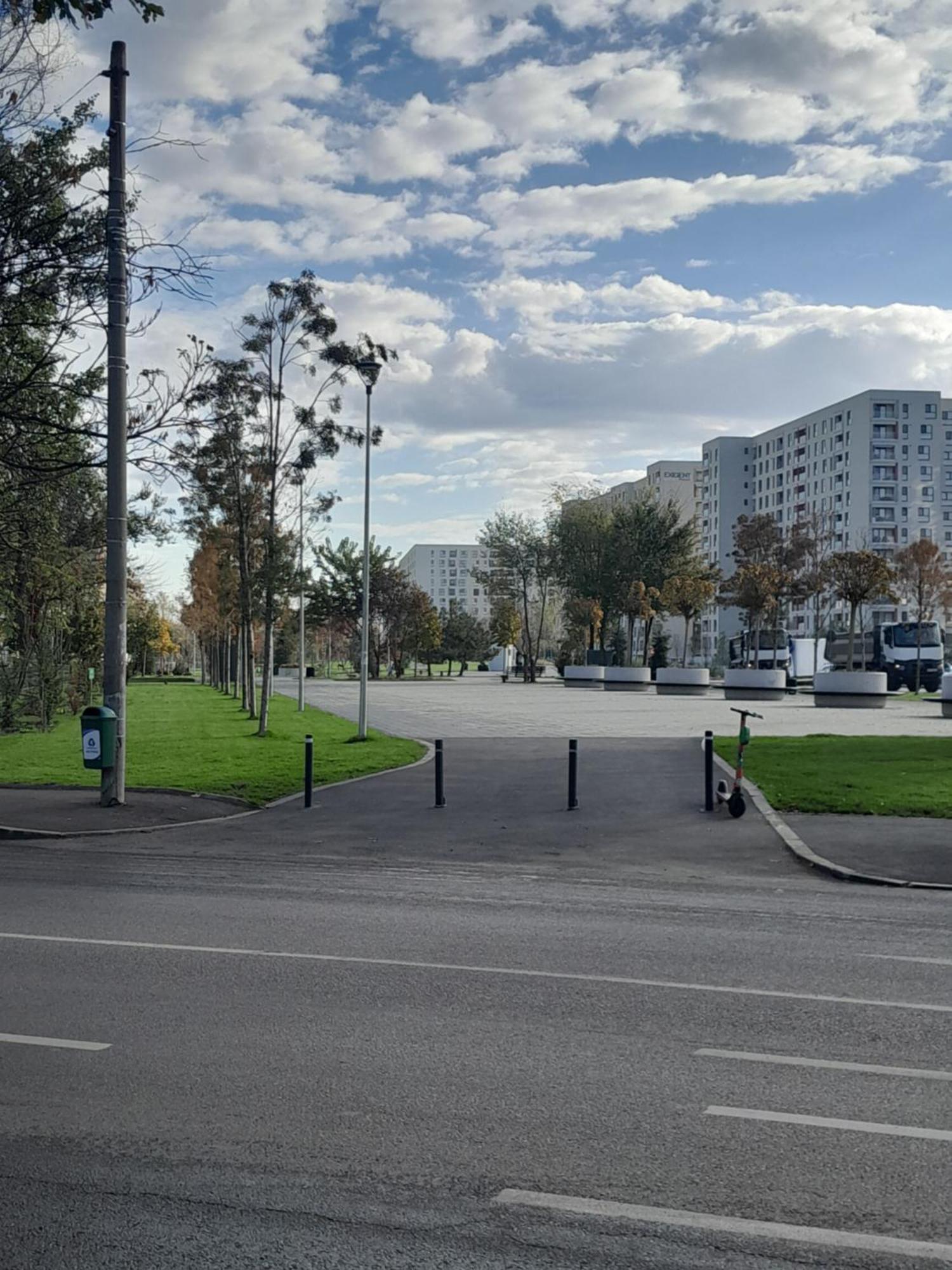15 Minutes Apartment Bucureşti Ngoại thất bức ảnh