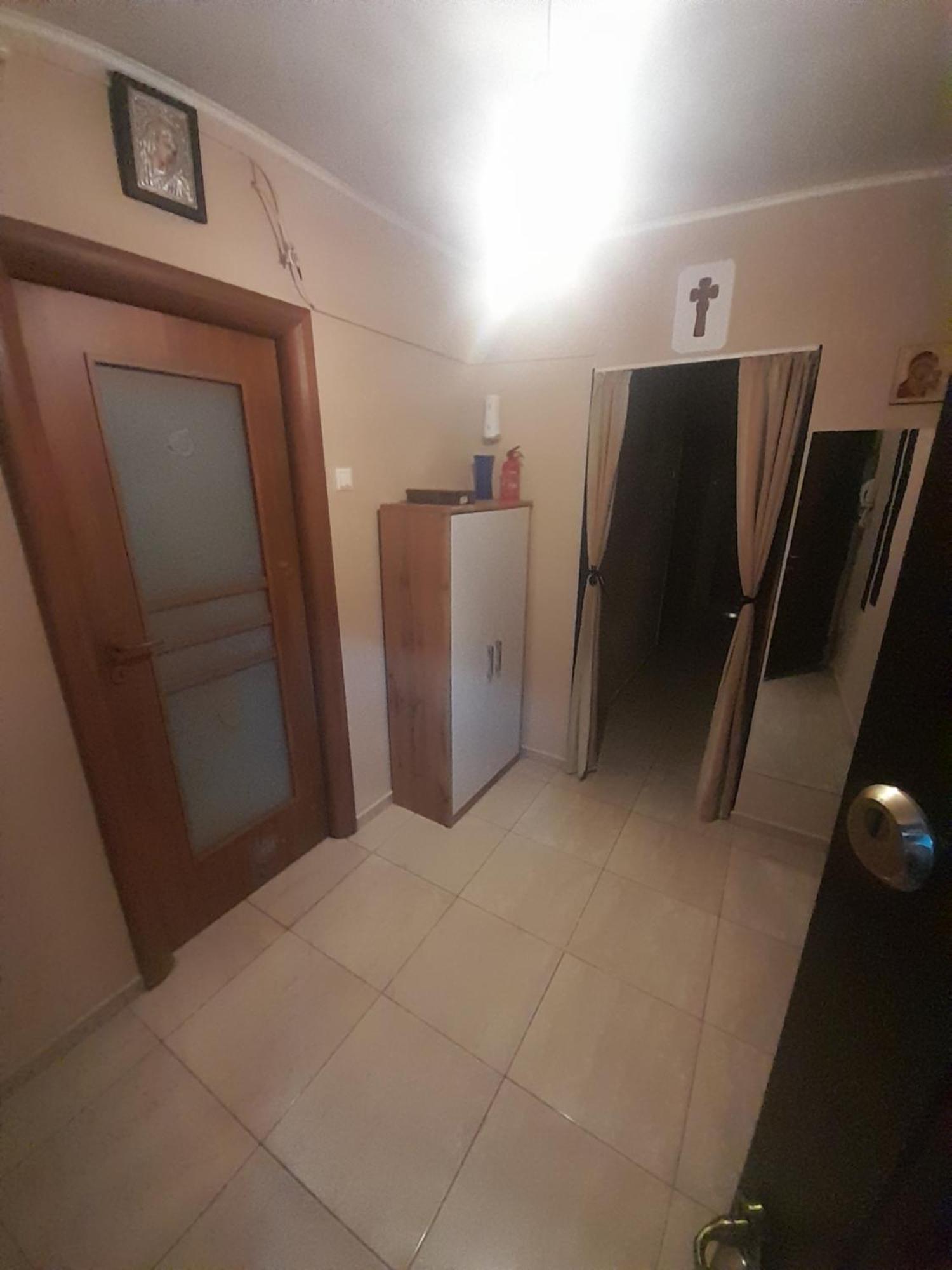 15 Minutes Apartment Bucureşti Ngoại thất bức ảnh